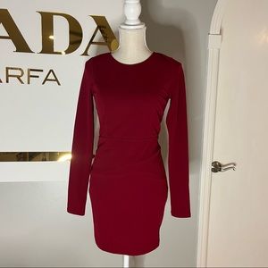Red Lulus long sleeve dress, Cut out in back